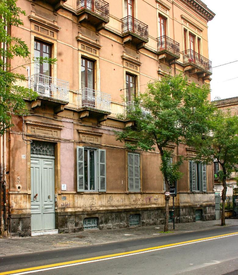 La casa di isabella Bed & Breakfast Catania Bagian luar foto